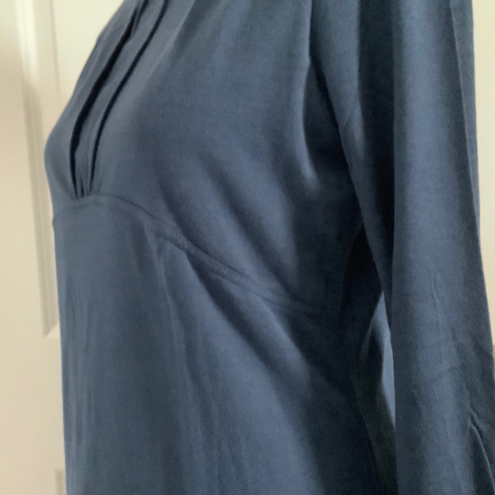 i.e. Women's Top, Size M - Picture 7 of 7